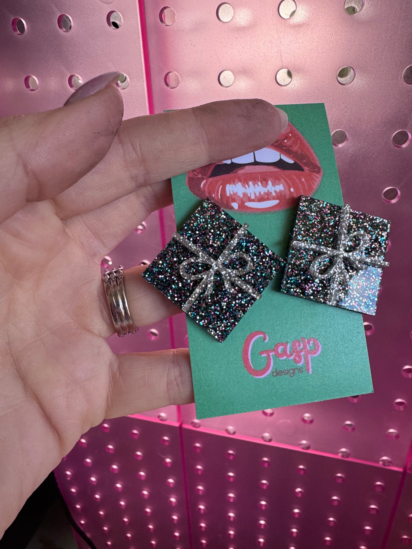 Present Studs